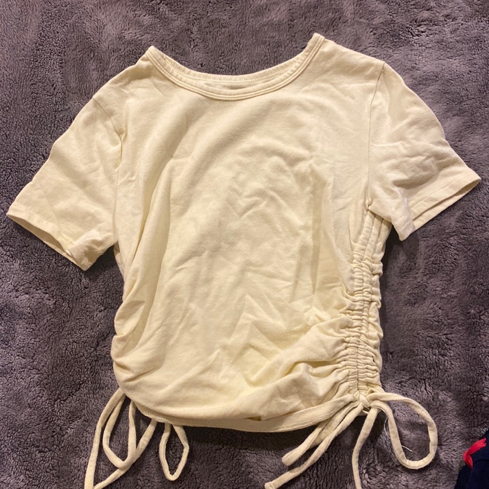 short sleeve tee with side ruching